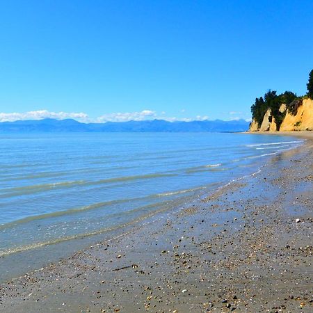 The Waters Villa Motueka Exterior photo